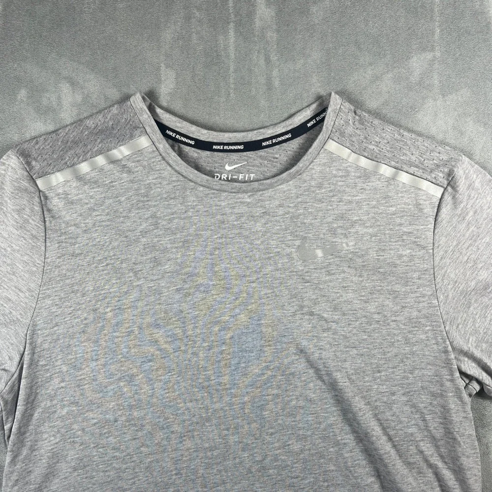 Nike Running Dri-FIT Short Sleeve Shirt Womens Medium Gray Reflective